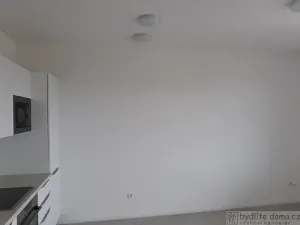 Pronájem bytu 1+kk, Tábor, U Areálu, 31 m2