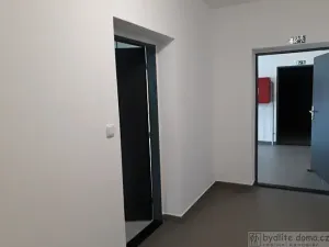 Pronájem bytu 1+kk, Tábor, U Areálu, 31 m2