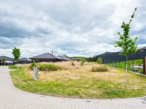 Prodej pozemku, Doubravčice, Lázná, 843 m2