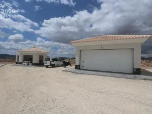 Prodej rodinného domu, Pinoso, Alicante, Španělsko, 180 m2