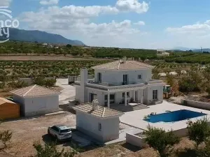 Prodej rodinného domu, Pinoso, Alicante, Španělsko, 220 m2