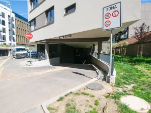 Pronájem bytu 2+kk, Praha - Košíře, Starokošířská, 58 m2