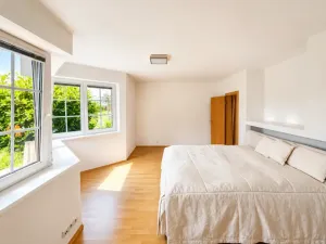 Prodej rodinného domu, Průhonice, 300 m2