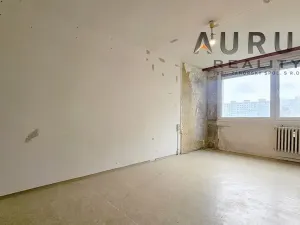 Prodej bytu 2+kk, Praha - Chodov, V průčelí, 46 m2