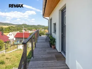Prodej vícegeneračního domu, Bavoryně, 194 m2
