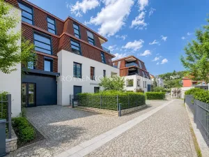 Pronájem bytu 2+kk, Praha - Troja, Pod Havránkou, 63 m2