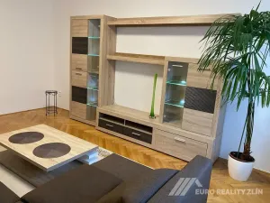 Pronájem bytu 2+1, Zlín, Dřevnická, 60 m2