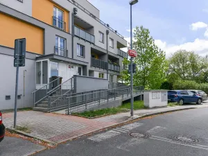 Pronájem bytu 2+kk, Praha - Uhříněves, Saturnova, 45 m2