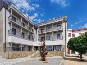 Pronájem bytu 2+kk, Bystřice nad Pernštejnem, Masarykovo náměstí, 64 m2