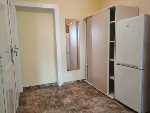 Pronájem bytu 1+kk, Praha - Prosek, Na vyhlídce, 24 m2
