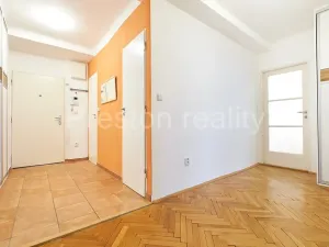 Prodej bytu 2+1, Praha - Holešovice, U měšťanského pivovaru, 86 m2