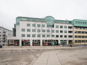 Pronájem bytu 3+kk, Hradec Králové, náměstí 28. října, 74 m2