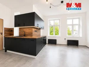 Pronájem bytu 1+kk, Trutnov - Dolní Předměstí, Maxima Gorkého, 28 m2