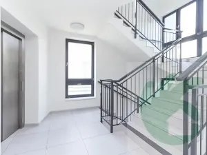 Pronájem bytu 2+kk, Praha - Hrdlořezy, U Smetanky, 48 m2