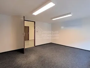 Pronájem kanceláře, Praha - Karlín, Thámova, 16 m2