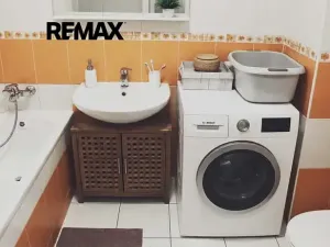 Prodej bytu 2+kk, Praha - Uhříněves, Saturnova, 51 m2