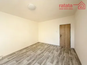 Pronájem bytu 2+1, Chomutov, Březenecká, 58 m2