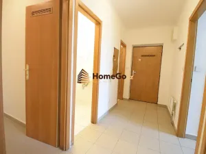 Pronájem bytu 1+kk, Praha - Troja, K Haltýři, 55 m2