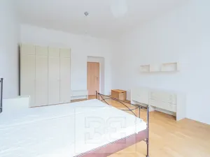 Pronájem bytu 2+1, Praha - Hradčany, Na valech, 79 m2