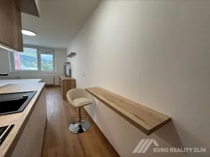 Pronájem bytu 1+kk, Zlín, Kúty, 30 m2