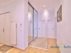 Pronájem bytu 4+kk, Praha - Nové Město, Lublaňská, 90 m2