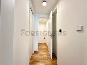 Pronájem bytu 2+kk, Praha - Smíchov, Kmochova, 55 m2