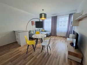 Pronájem bytu 2+kk, Praha - Uhříněves, Karla Guta, 48 m2