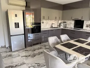 Prodej bytu 3+kk, Nesebar, Bulharsko, 74 m2