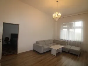 Prodej bytu 3+1, Karlovy Vary, nábřeží Jana Palacha, 77 m2