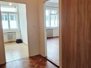 Pronájem bytu 1+1, Praha - Vinohrady, Kouřimská, 37 m2