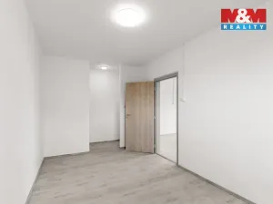 Prodej bytu 3+1, Praha - Troja, Lublinská, 70 m2