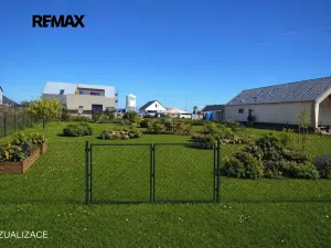 Pronájem zahrady, Slaný, 800 m2
