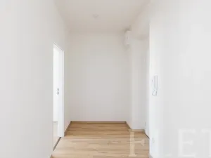 Pronájem bytu 2+kk, Praha - Libeň, Františka Kadlece, 44 m2