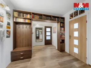 Prodej bytu 4+1, Chlumec, Vyklická, 98 m2