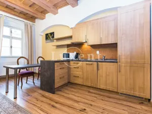 Pronájem bytu 2+kk, Praha - Malá Strana, Mostecká, 50 m2