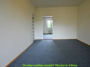 Pronájem bytu 2+1, Praha - Malešice, Káranská, 56 m2