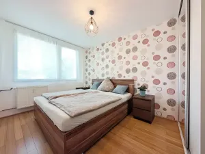 Prodej bytu 3+kk, Praha - Kobylisy, Mirovická, 67 m2