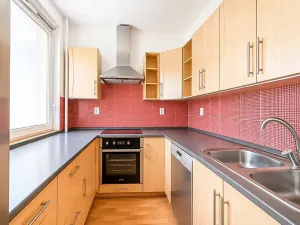 Prodej bytu 3+1, Praha - Komořany, Za sídlištěm, 68 m2