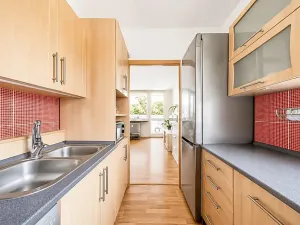 Prodej bytu 3+1, Praha - Komořany, Za sídlištěm, 68 m2