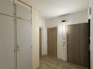 Pronájem bytu 2+1, Chomutov, Školní pěšina, 60 m2