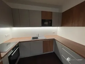 Pronájem bytu 2+kk, Praha - Modřany, Mezi vodami, 64 m2