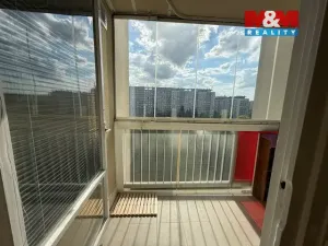 Pronájem bytu 3+1, Praha - Kobylisy, Střekovská, 65 m2