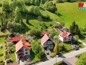 Prodej rodinného domu, Velké Karlovice, 170 m2