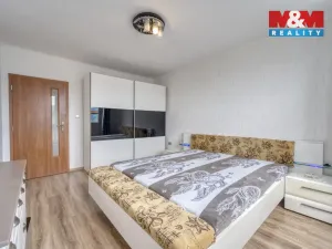 Prodej bytu 3+1, Hrádek - Nová Huť, 1. máje, 67 m2