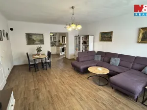 Prodej rodinného domu, Černovice, Dobešovská, 300 m2