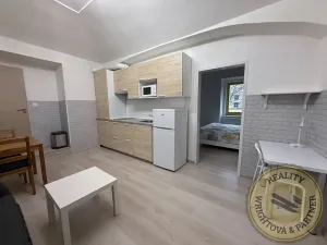 Prodej bytu 2+kk, Praha - Libeň, Zenklova, 37 m2