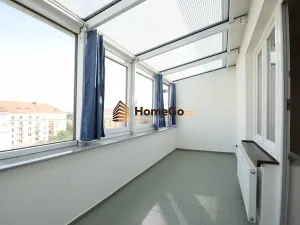 Pronájem bytu 2+kk, Praha - Nusle, U gymnázia, 50 m2