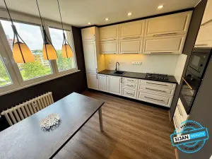 Pronájem bytu 3+1, Opava, Edvarda Beneše, 72 m2