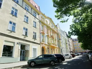 Prodej bytu 2+kk, Praha - Podolí, Nedvědovo náměstí, 69 m2