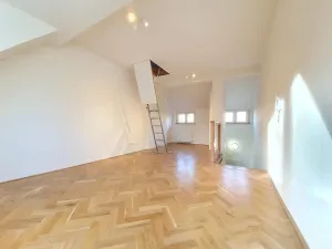 Pronájem rodinného domu, Praha - Smíchov, Xaveriova, 100 m2